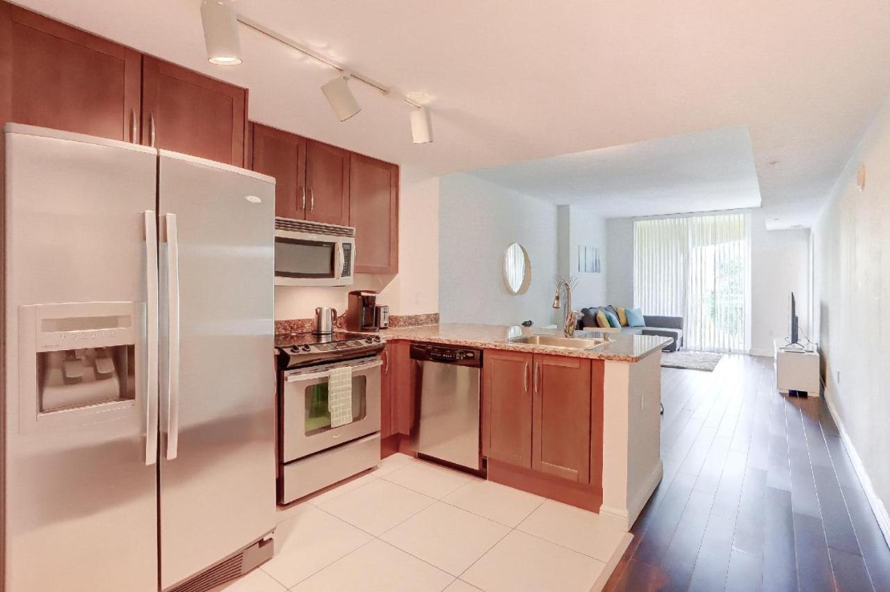 Apartment In Casa Costa Condo!Beach Pass Included Boynton Beach Exterior photo